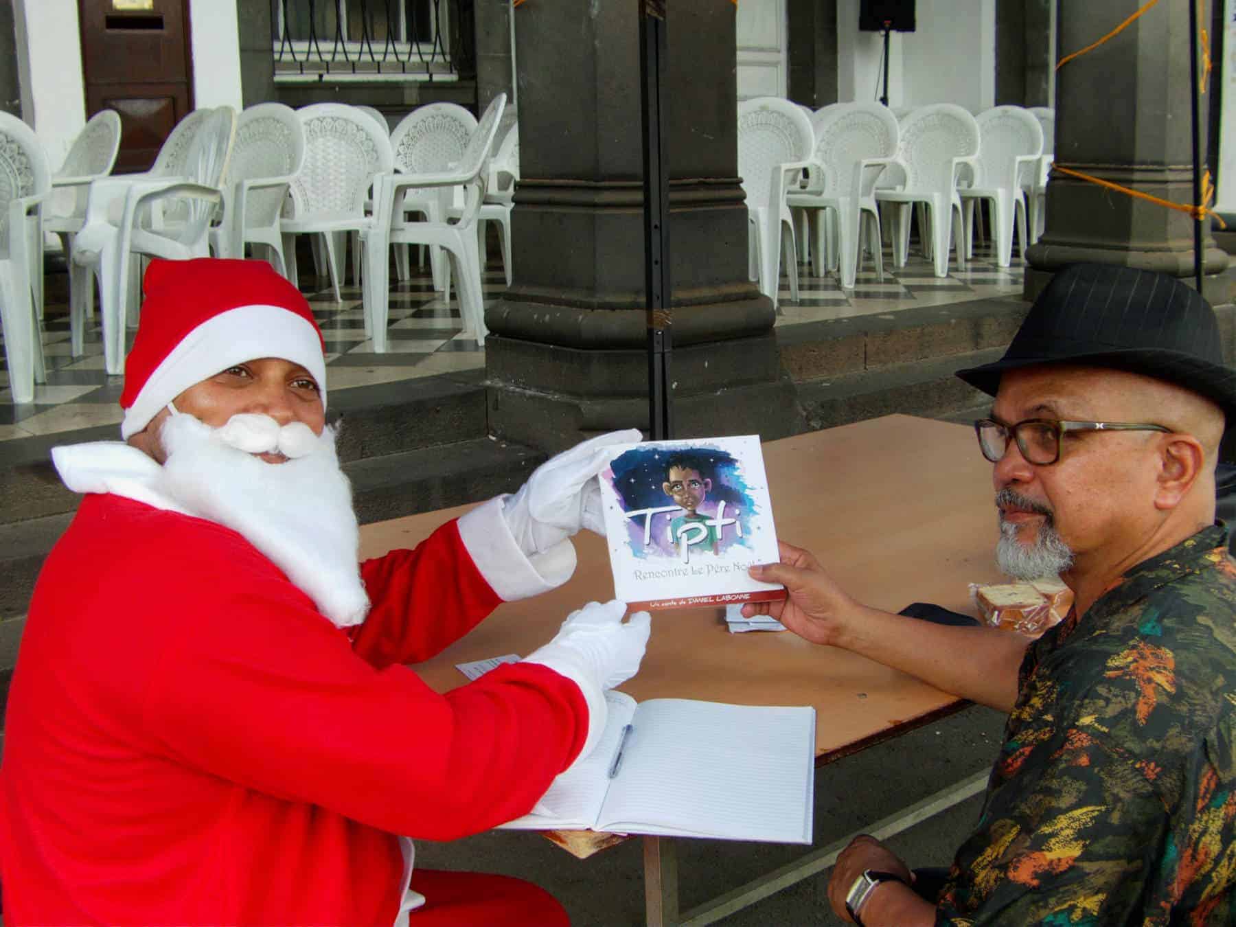 Tipti rencontre le Père Noël
